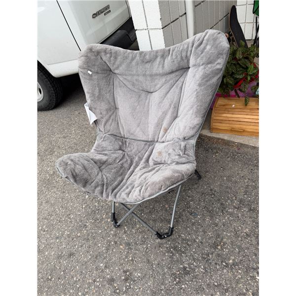 Folding chair