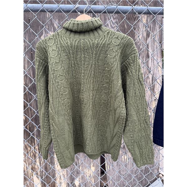 L. L. BEAN hundred percent will medium women's made in Ireland sweat sweater.