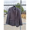 Image 1 : Suit