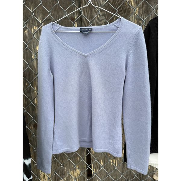 Ann Taylor medium