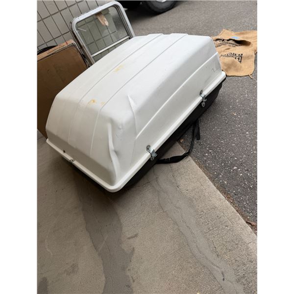 Car topper
