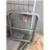 Image 1 : Emergency exit RV window