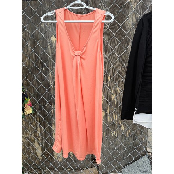 Dress one size