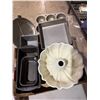 Image 1 : Baking pans
