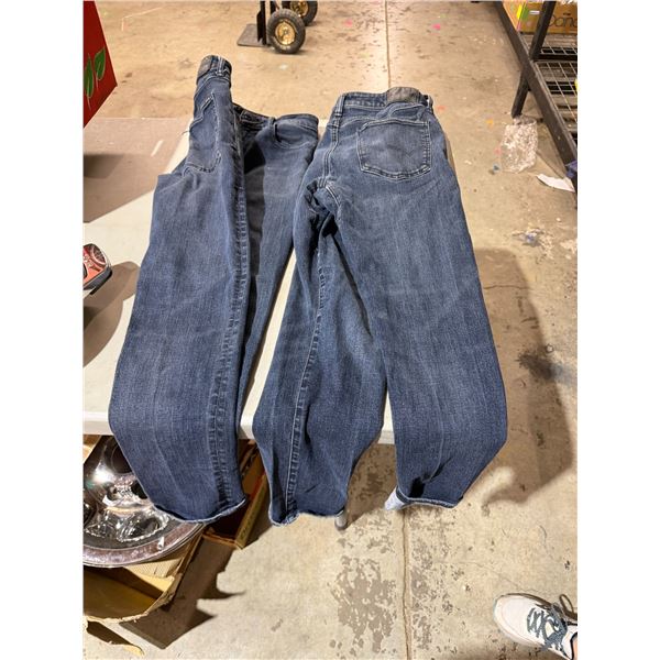 American Eagle size 30 jeans