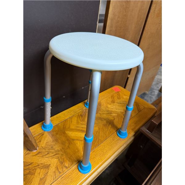 Ferris Stool