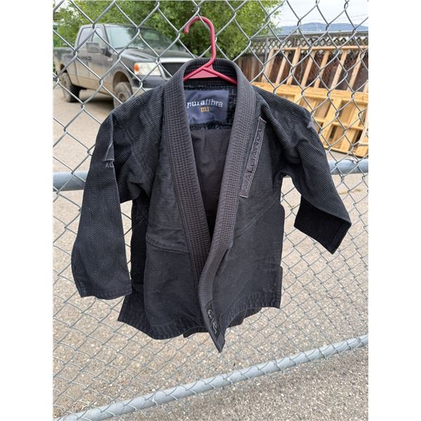 Alliance outfit, size M1