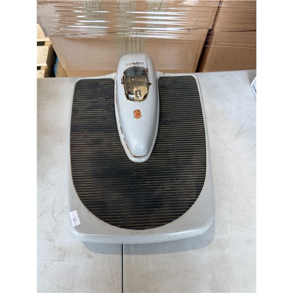 Vintage scale DETECTO