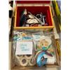 Image 1 : Sewing items