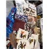 Image 1 : Tapestries and linens