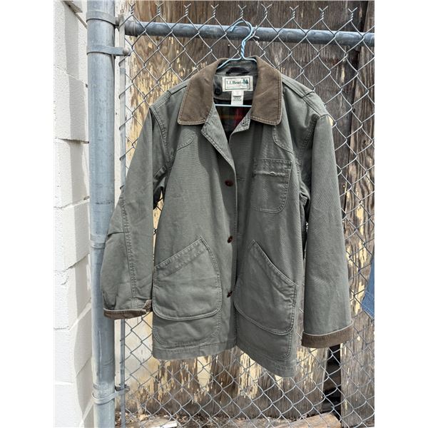 L. L. BEAN size small men's.