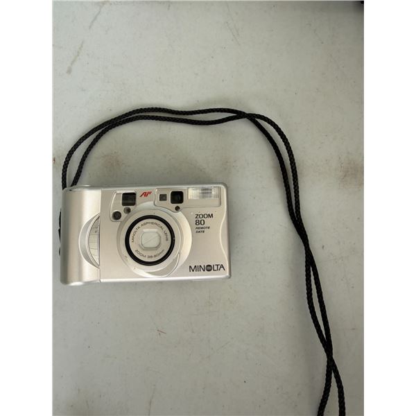 Minolta zoom 80 camera