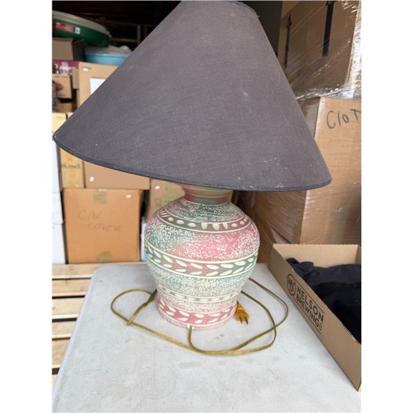 Table lamp