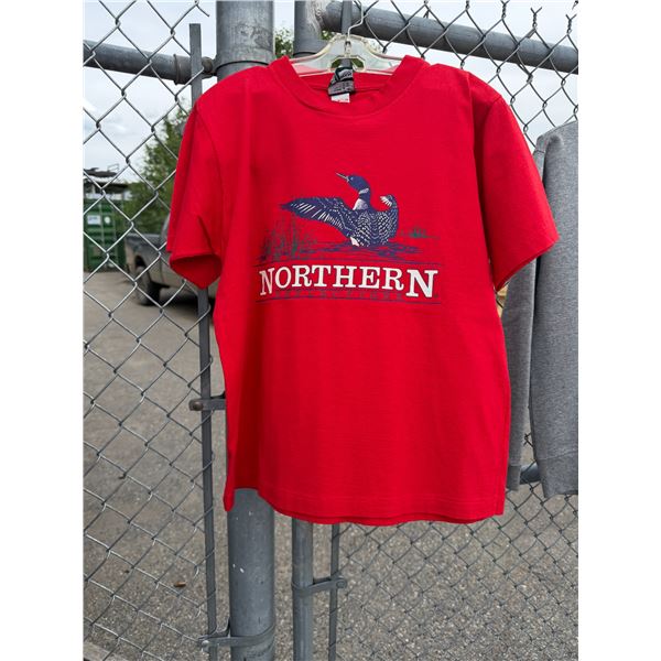 Northern reflections T-shirt size small