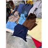 Image 3 : Clothing size medium large