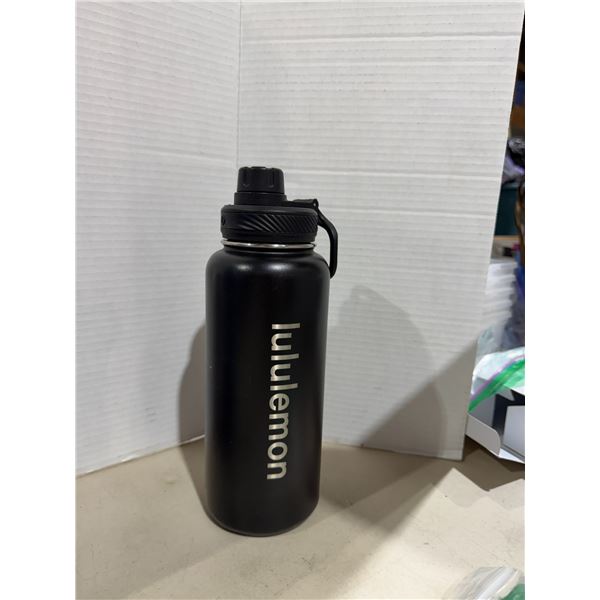 Lululemon water bottle black