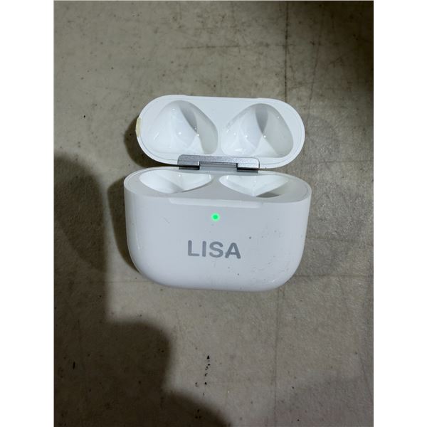 Apple AirPod charging case