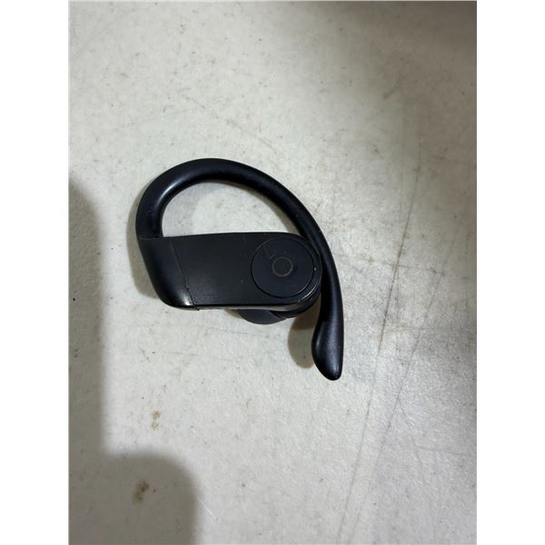 Powerbeats Pro2 wireless earbud