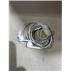 Image 1 : Apple earbuds