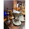 Image 1 : 3 lamp bases4 lampshades