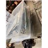 Image 1 : 2 bins with hangers