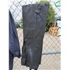 Image 1 : Green pants size medium?