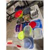 Image 1 : Kitchen items, reusable containers, and baking pans