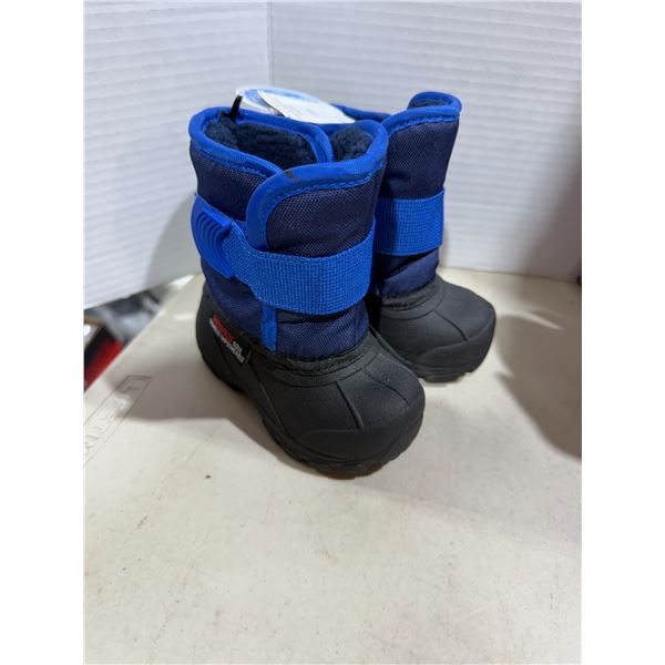 Toddler size 4 boots new
