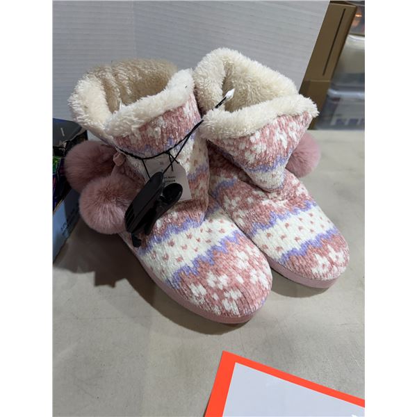 New slippers size 7/8
