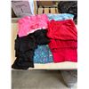 Image 1 : Clothing size large/extra large