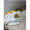 Image 1 : Corn peeler, fruit, dig, scallion separator