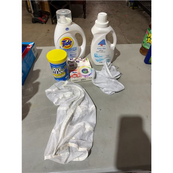 Laundry items, assorted fullness