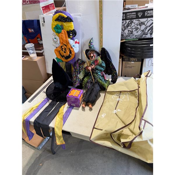 Halloween decor