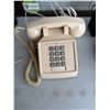 Image 1 : Push button phone