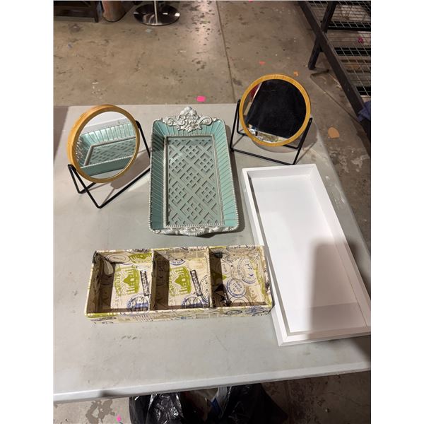 Mirrors and trays