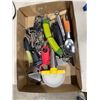 Image 1 : Kitchen utensils