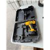 Image 1 : DeWalt drill