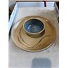Image 1 : Signed  pottery