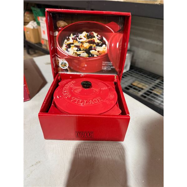 Gourmet bistro Collection brie Baker