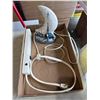 Image 1 : Lamp, power bar