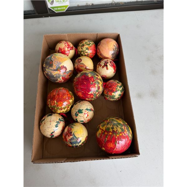 Papier-mâché Christmas decor