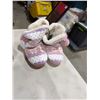 Image 1 : New slippers size 9/10