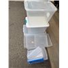 Image 1 : Storage bins