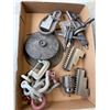 Image 1 : Garage items