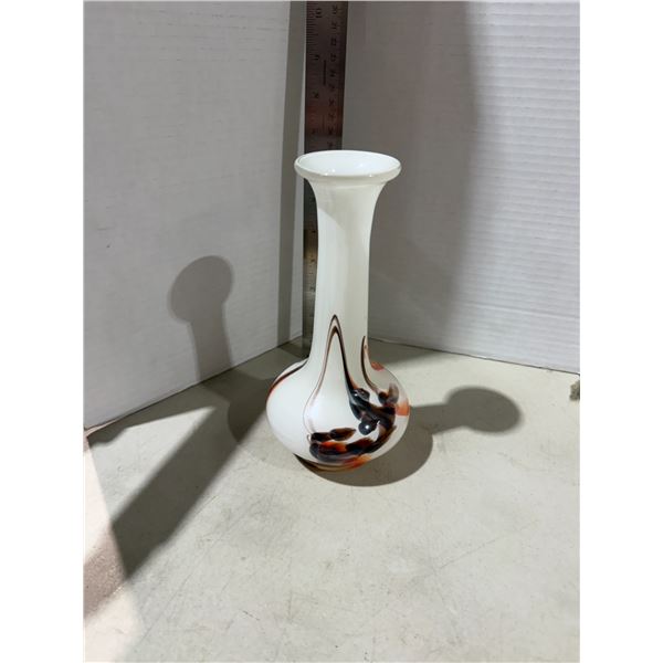 Hand blown glass vase