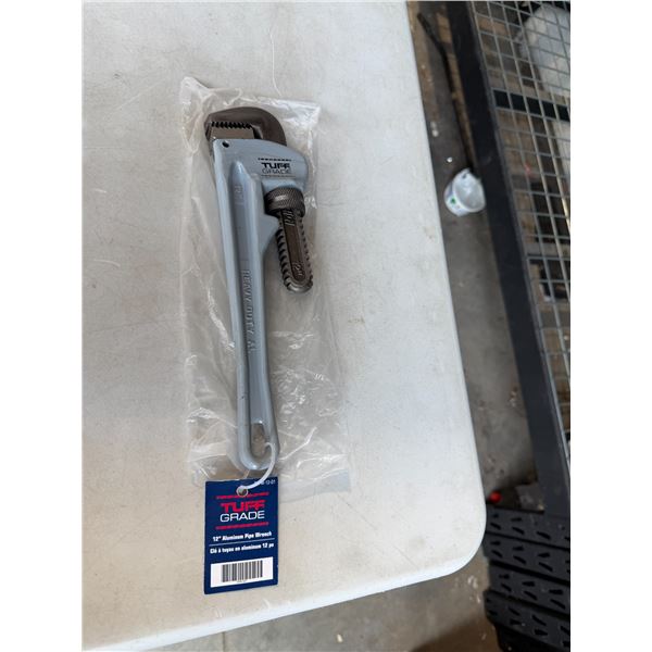 TUFF grade 12 inch aluminum pipe wrench