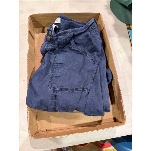Garage light summer pants size 7
