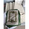 Image 1 : Table linens
