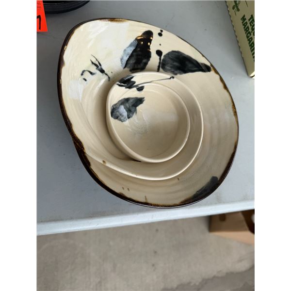 Signed pottery bowl