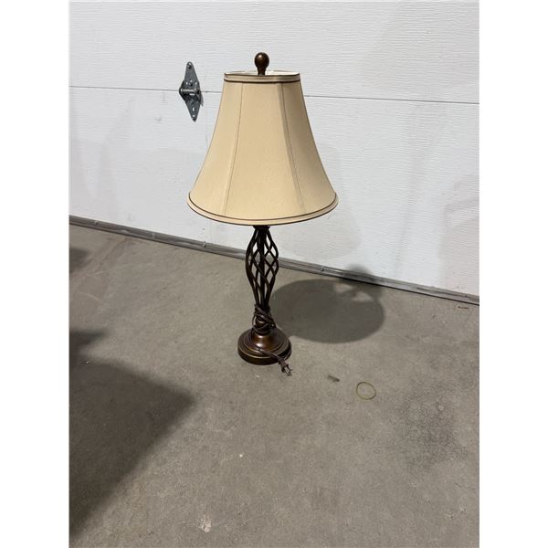 Table lamp
